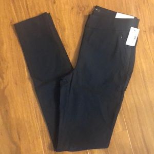 🤩3/$30🤩 Sleek Navy Blue pants - medium